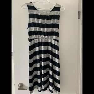 Sleeveless navy and grey dress